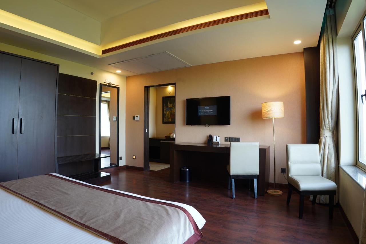 Vivanta Jamshedpur, Golmuri Экстерьер фото